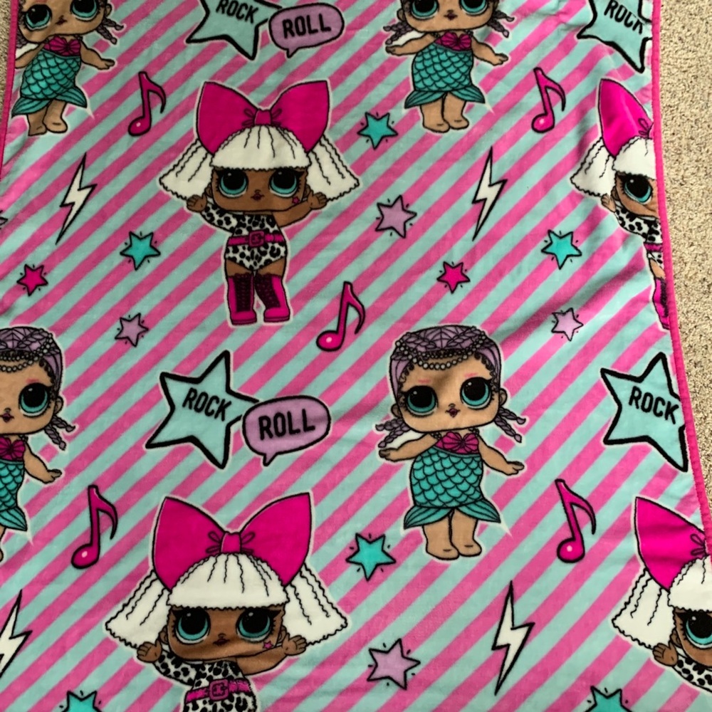 L.O.L. Small throw blanket Rock Roll
